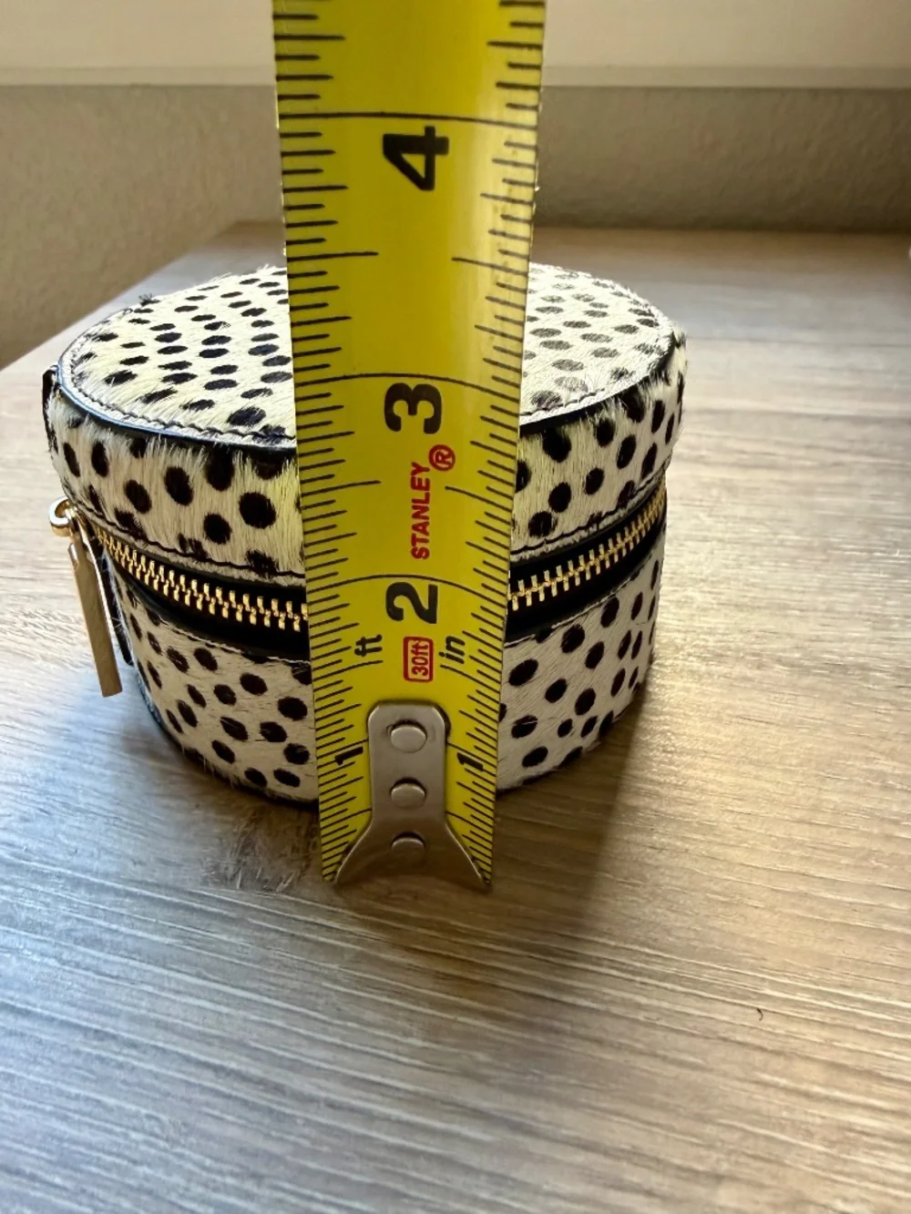 Compact jewelry case